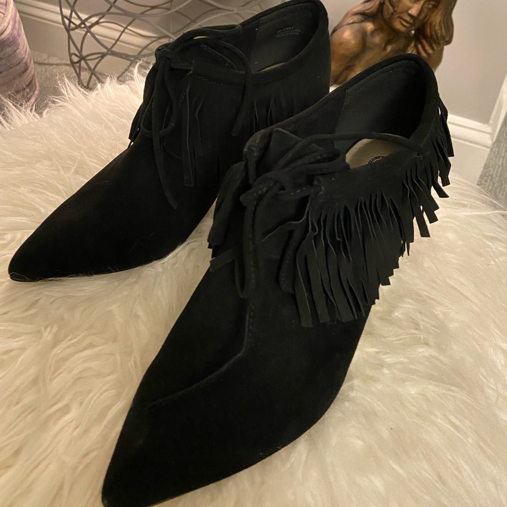 Bella Vita Black Suede Fringe Heeled Bootie